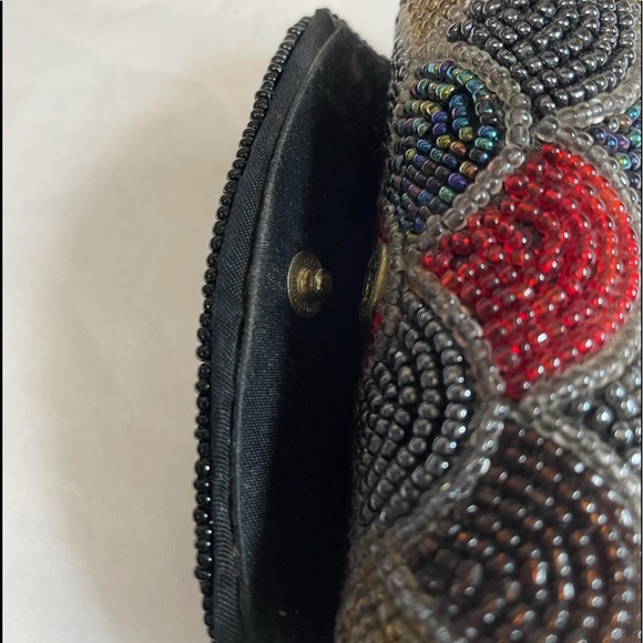 Beaded Lipstick Case - Picture 4 of 6